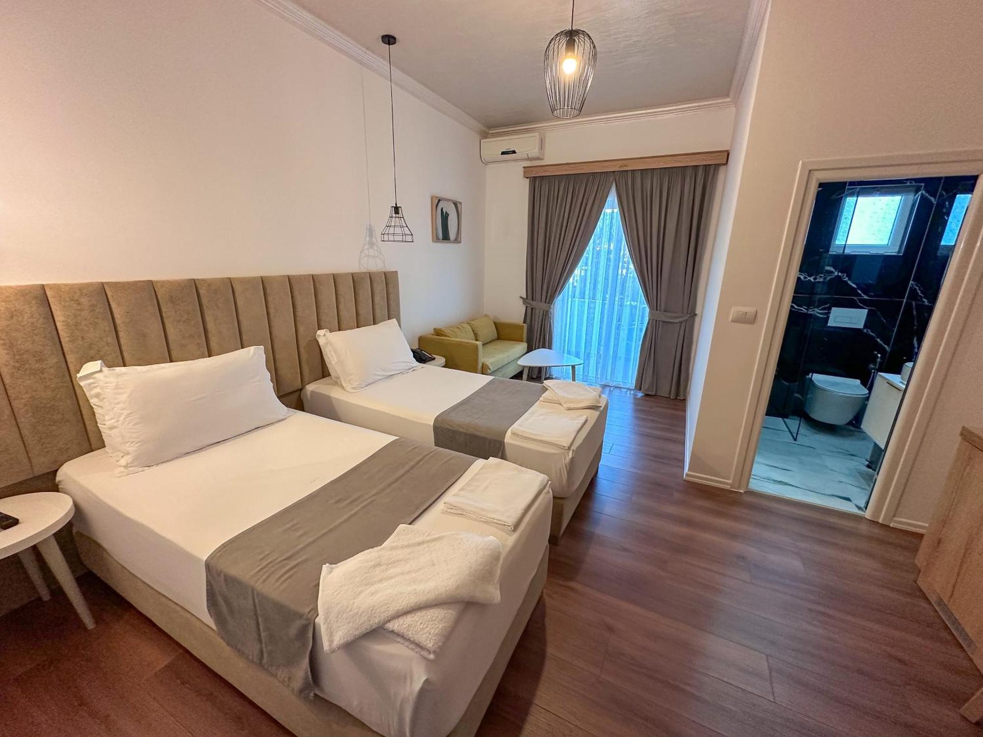 Hotel Murati Ksamil Exterior photo
